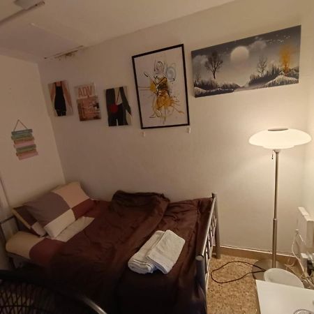 Affordable Transient - Not A Hotel - Sharing Kitchen And Washrooms Abu Dhabi Exterior photo