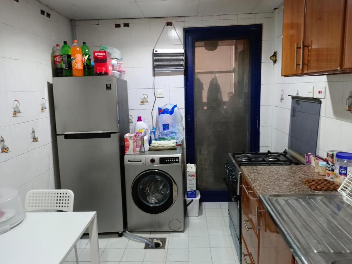 Affordable Transient - Not A Hotel - Sharing Kitchen And Washrooms Abu Dhabi Exterior photo