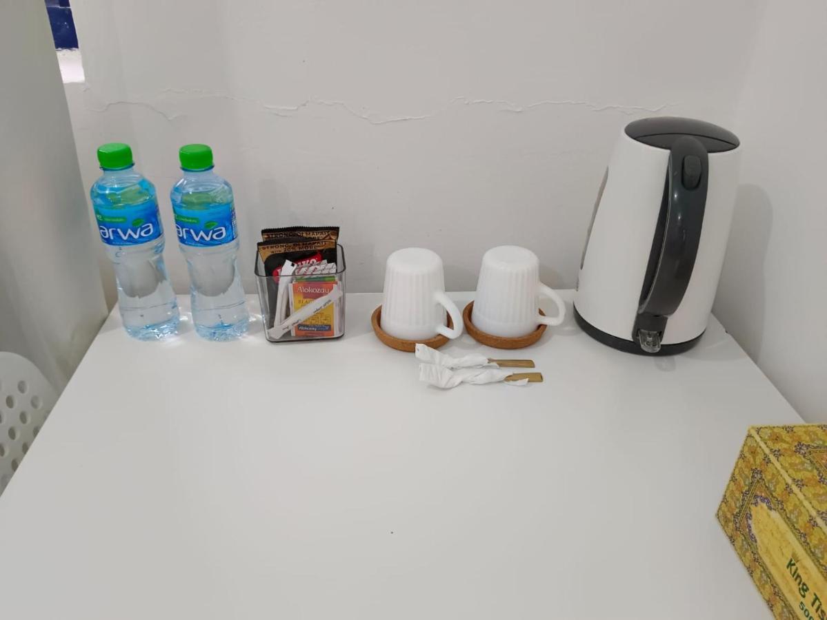 Affordable Transient - Not A Hotel - Sharing Kitchen And Washrooms Abu Dhabi Exterior photo