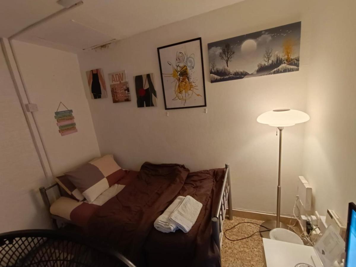 Affordable Transient - Not A Hotel - Sharing Kitchen And Washrooms Abu Dhabi Exterior photo